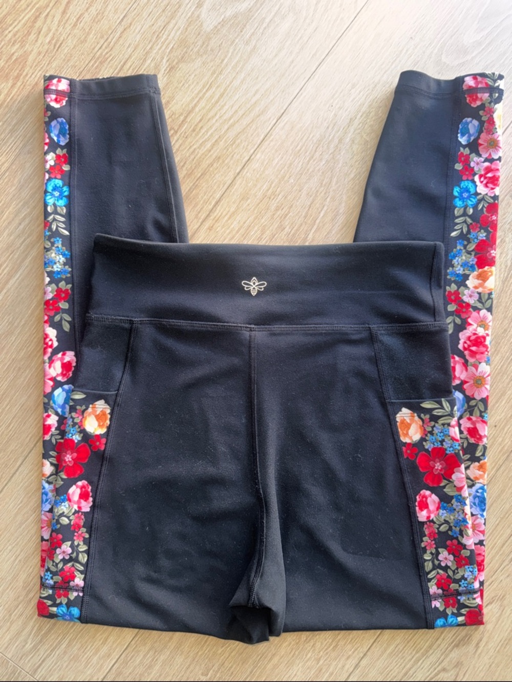 Johnny Was Bee Active Leggings With Pockets Black Rose Size L - Picture 8 of 14